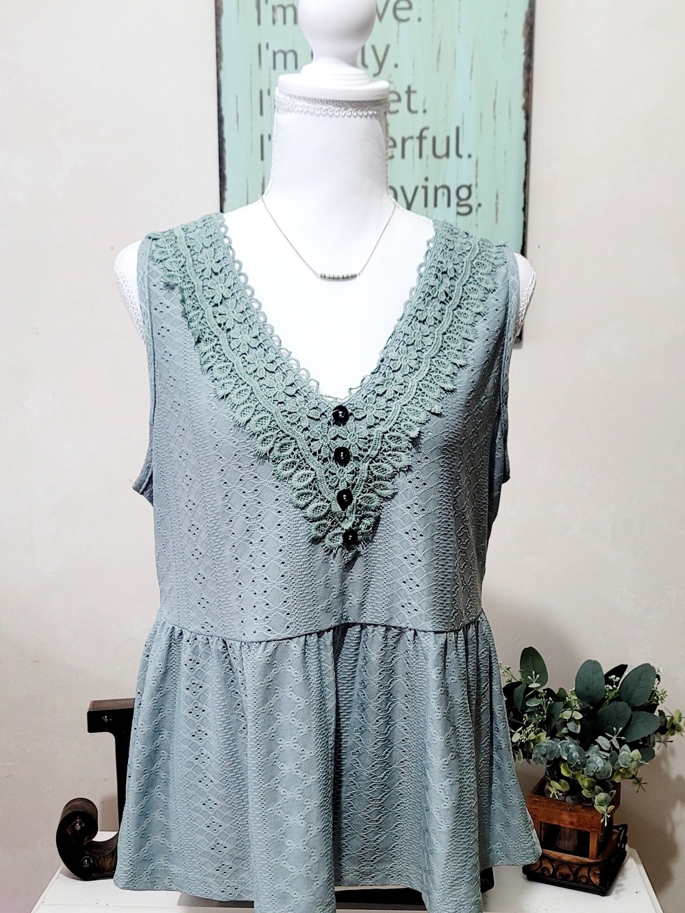 Sleeveless Lace V-Neck Peplum Top Dress in Sage